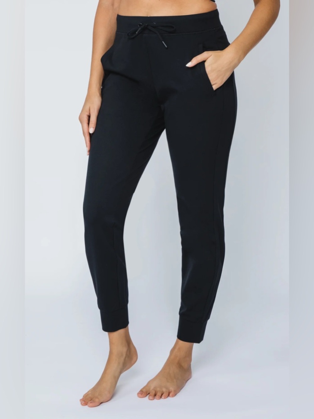 Yogalicious LUX AVENUE SIDE POCKET JOGGER black. Size large. Great condition